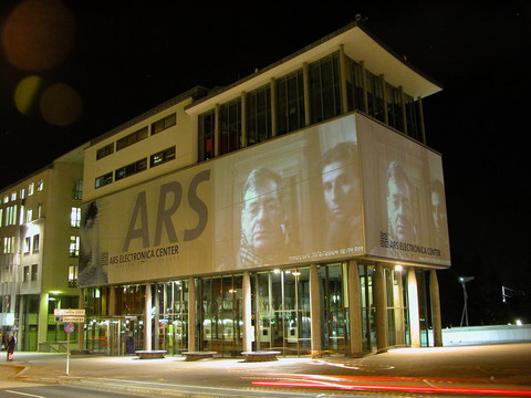 Ga Zhang: Peoples' Portrait